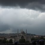 Meteoroloji 12 İlde Kuvvetli Sağanak Uyarısı Yaptı! 2026